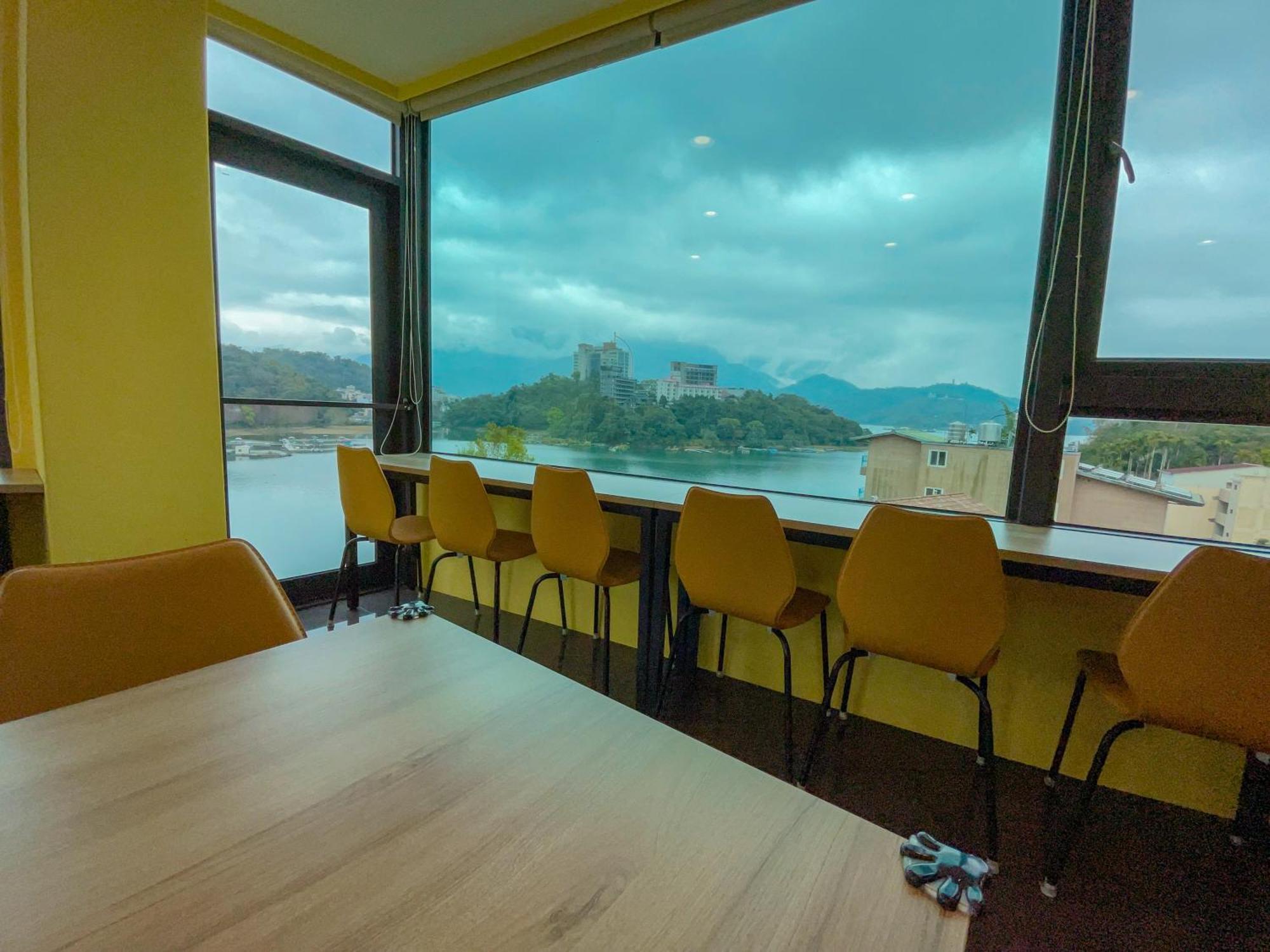 Zhaohong Homestay Ючи Екстериор снимка