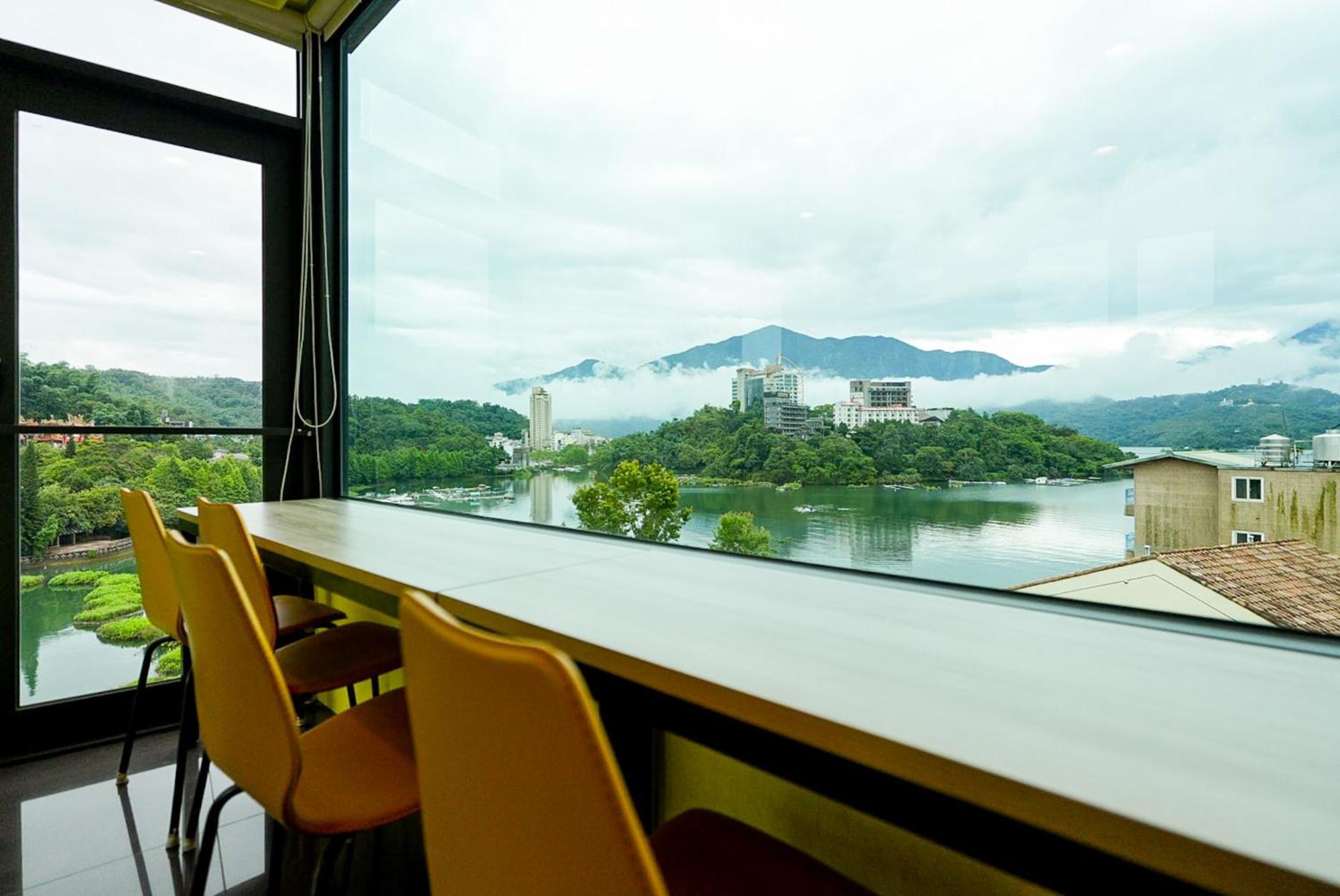 Zhaohong Homestay Ючи Екстериор снимка